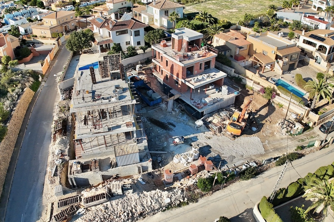 villa en Calpe(Ortembach) en vente, construit 350 m², aire acondicionado, terrain 792 m², 4 chambre, 4 salle de bains, piscina, ref.: CA-H-1849-AMBE-24