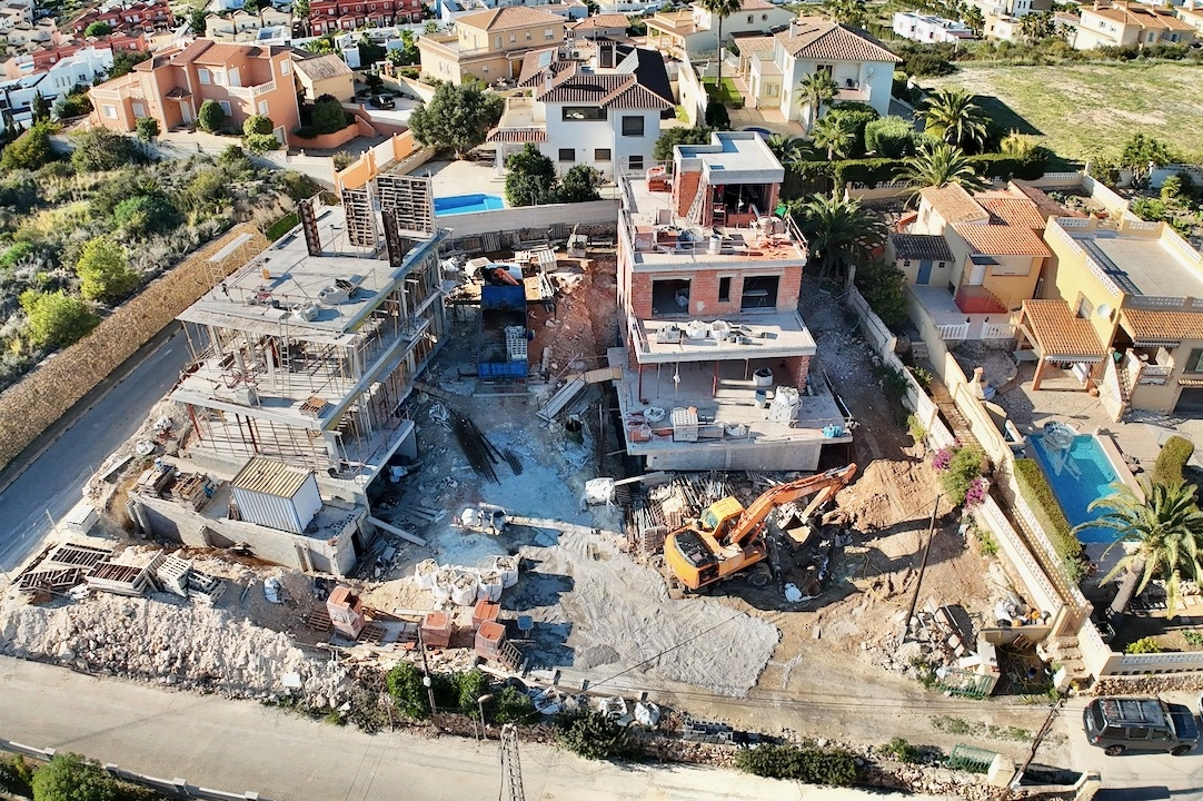 villa en Calpe(Ortembach) en vente, construit 350 m², aire acondicionado, terrain 792 m², 4 chambre, 4 salle de bains, piscina, ref.: CA-H-1849-AMBE-26