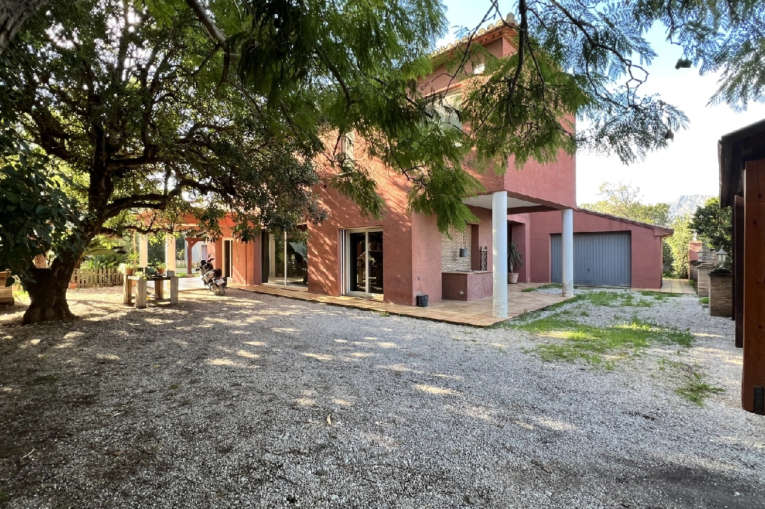 villa en Ondara en vente, construit 300 m², ano de construccion 1995, estado bien cuidado, + KLIMA, aire acondicionado, terrain 5250 m², 4 chambre, 4 salle de bains, piscina, ref.: MG-0125-4