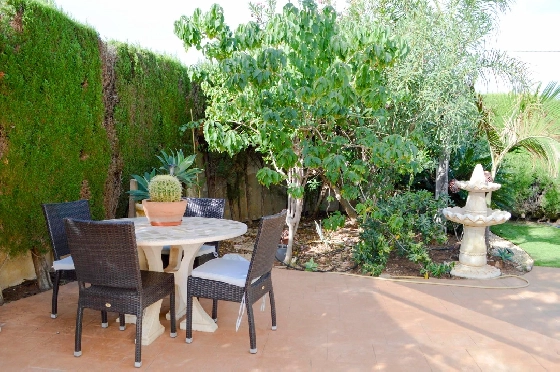 Villa in Denia zu verkaufen, Wohnfläche 121 m², Klimaanlage, Grundstück 623 m², 4 Schlafzimmer, 2 Badezimmer, Pool, ref.: CO-C25935-35