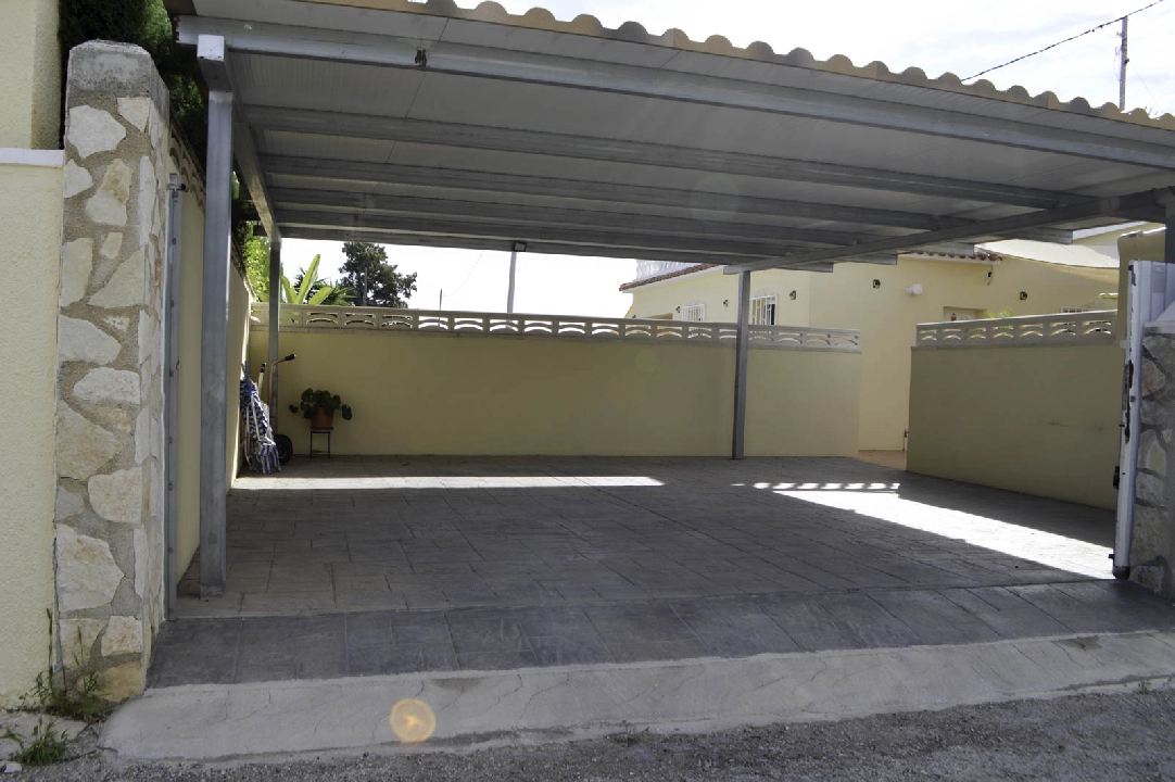 villa en Denia en vente, construit 121 m², aire acondicionado, terrain 623 m², 4 chambre, 2 salle de bains, piscina, ref.: CO-C25935-45