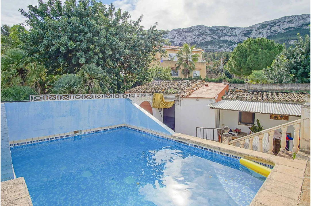 villa en Denia en vente, construit 269 m², ano de construccion 1973, + KLIMA, aire acondicionado, terrain 1545 m², 6 chambre, 4 salle de bains, piscina, ref.: BP-8234DEN-9