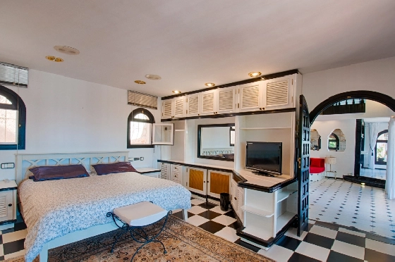 Villa in Moraira zu verkaufen, Wohnfläche 300 m², Baujahr 1984, Klimaanlage, Grundstück 1615 m², 3 Schlafzimmer, 2 Badezimmer, Pool, ref.: AM-12279DA-43
