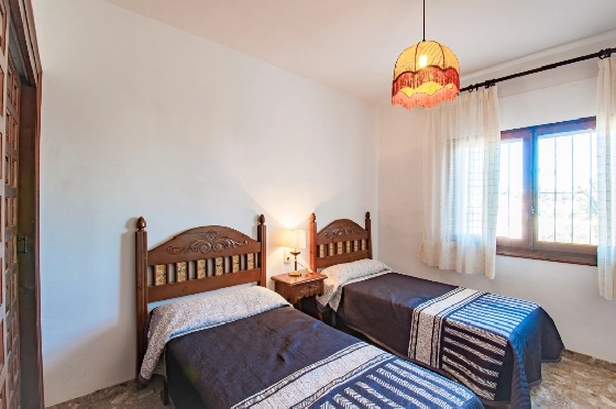 Villa in Benissa(La Fustera) zu verkaufen, Wohnfläche 312 m², Baujahr 1978, Klimaanlage, Grundstück 2669 m², 6 Schlafzimmer, 2 Badezimmer, Pool, ref.: AM-12452DA-42