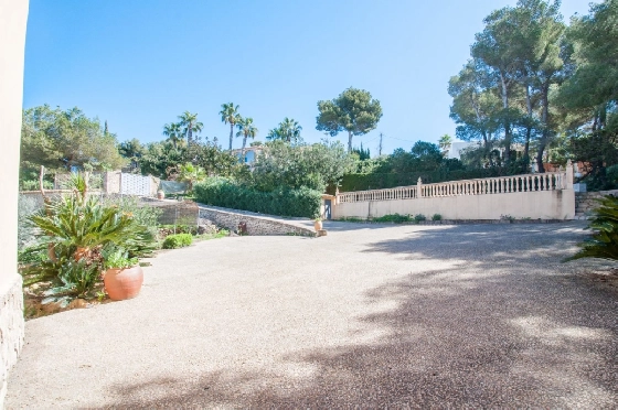 Villa in Javea zu verkaufen, Wohnfläche 318 m², Baujahr 1982, Klimaanlage, Grundstück 1377 m², 4 Schlafzimmer, 3 Badezimmer, Pool, ref.: AM-12459DA-28