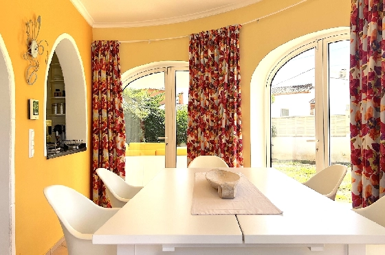 Villa in Els Poblets(Ptda. Revoltes) zu verkaufen, Wohnfläche 234 m², Baujahr 2004, Zustand gepflegt, + Zentralheizung, Klimaanlage, Grundstück 614 m², 4 Schlafzimmer, 3 Badezimmer, Pool, ref.: AS-1425-15