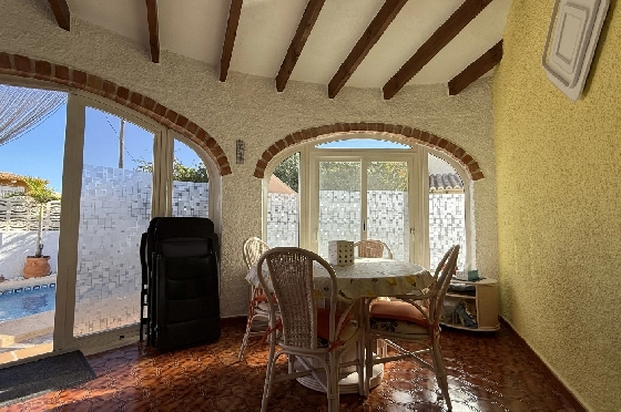 Villa in Els Poblets zur Ferienvermietung, Wohnfläche 100 m², Baujahr 1983, Zustand gepflegt, + KLIMA, Klimaanlage, Grundstück 353 m², 3 Schlafzimmer, 1 Badezimmer, Pool, ref.: T-0325-3