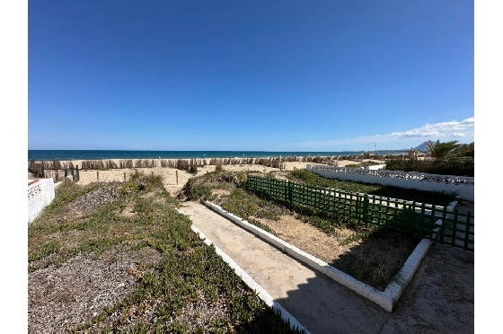 Villa in Denia zu verkaufen, Wohnfläche 220 m², Baujahr 1983, Klimaanlage, Grundstück 2233 m², 6 Schlafzimmer, 2 Badezimmer, Pool, ref.: O-V95814-21