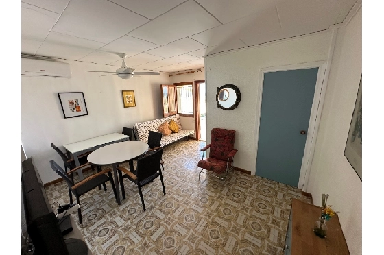 Villa in Denia zu verkaufen, Wohnfläche 220 m², Baujahr 1983, Klimaanlage, Grundstück 2233 m², 6 Schlafzimmer, 2 Badezimmer, Pool, ref.: O-V95814-25
