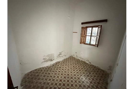 Stadthaus in Pego zu verkaufen, Wohnfläche 426 m², Baujahr 1900, Klimaanlage, Grundstück 172 m², 10 Schlafzimmer, 4 Badezimmer, Pool, ref.: O-V96014-6