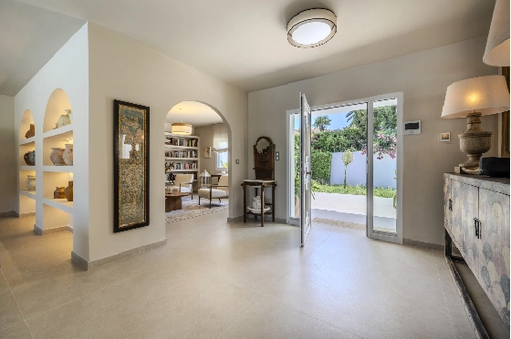 Villa in Denia zu verkaufen, Wohnfläche 324 m², Baujahr 1993, Zustand modernisiert, + Fussbodenheizung, Klimaanlage, Grundstück 1888 m², 4 Schlafzimmer, 2 Badezimmer, Pool, ref.: BC-7771-14