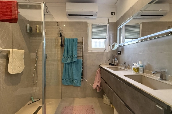 Villa in Els Poblets zu verkaufen, Wohnfläche 105 m², Baujahr 1990, + Zentralheizung, Klimaanlage, Grundstück 536 m², 2 Schlafzimmer, 2 Badezimmer, Pool, ref.: JS-0326-12