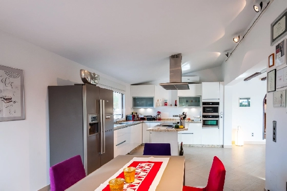 Villa in Moraira zu verkaufen, Wohnfläche 270 m², Klimaanlage, Grundstück 897 m², 3 Schlafzimmer, 3 Badezimmer, Pool, ref.: AM-12629DR-13