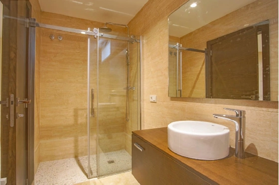 Villa in L-Alfas del Pi(Alfaz del PI Pueblo Urbanizaciones) zu verkaufen, Wohnfläche 810 m², Grundstück 1094 m², 5 Schlafzimmer, 6 Badezimmer, Pool, ref.: COB-7030ALF-10535-11