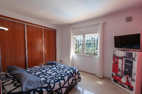 Villa in Orba(Comunidad valenciana) zu verkaufen, Wohnfläche 225 m², Klimaanlage, Grundstück 637 m², 5 Schlafzimmer, 2 Badezimmer, Pool, ref.: COB-3568-10535-26