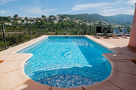 Villa in Orba(Comunidad valenciana) zu verkaufen, Wohnfläche 225 m², Klimaanlage, Grundstück 637 m², 5 Schlafzimmer, 2 Badezimmer, Pool, ref.: COB-3568-10535-41