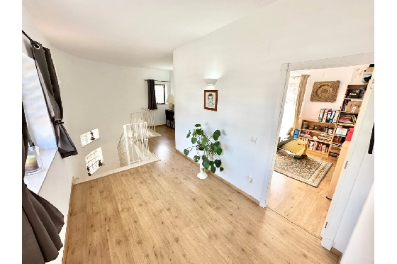 Villa in Pego zu verkaufen, Wohnfläche 320 m², Baujahr 2009, Klimaanlage, Grundstück 1166 m², 5 Schlafzimmer, 4 Badezimmer, Pool, ref.: O-V98014-28