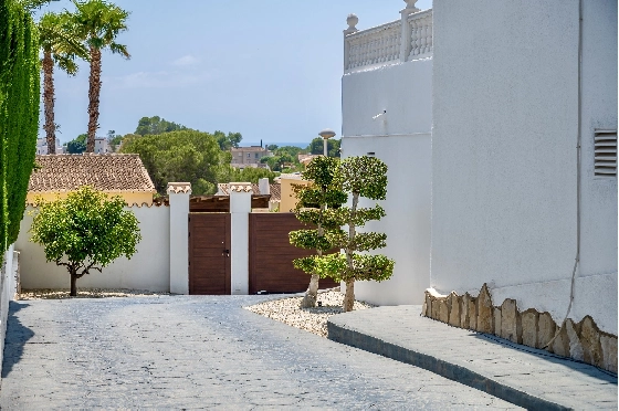 Villa in Moraira zu verkaufen, Wohnfläche 290 m², Baujahr 2003, + Ofen, Klimaanlage, Grundstück 847 m², 3 Schlafzimmer, 3 Badezimmer, Pool, ref.: AM-12692DR-36